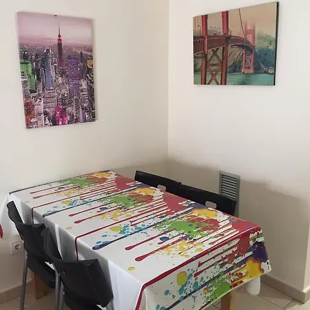 Апартаменти Sol Center Lloret *